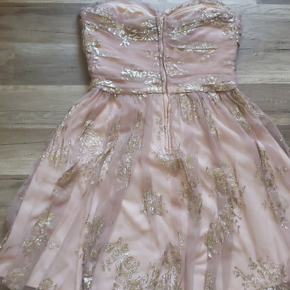 tulle mini dress with gold print details. - Picture 5 of 14